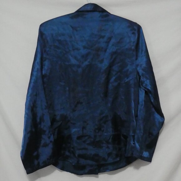 LA VIE EN ROSE | medium | Blue Silky Satin Button-Up Pajama Top - Picture 2 of 14